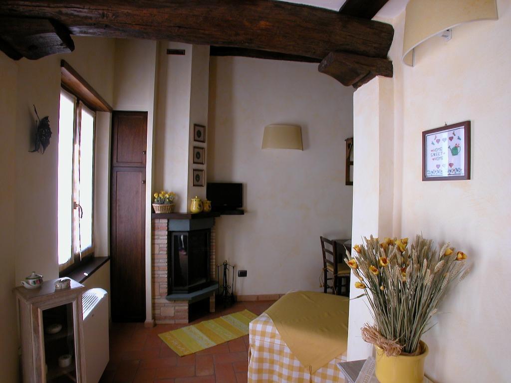 Agriturismo Istrice Innamorato 캄펠로술클리툰노 객실 사진