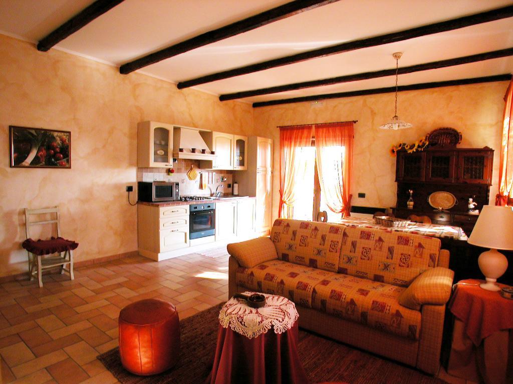 Agriturismo Istrice Innamorato 캄펠로술클리툰노 객실 사진